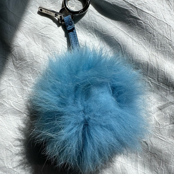 Fendi light blue Pom Pom - Picture 5 of 6